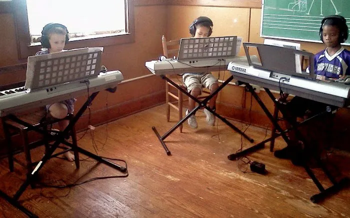 Fanfare! Lutheran Music Academy Picture 4