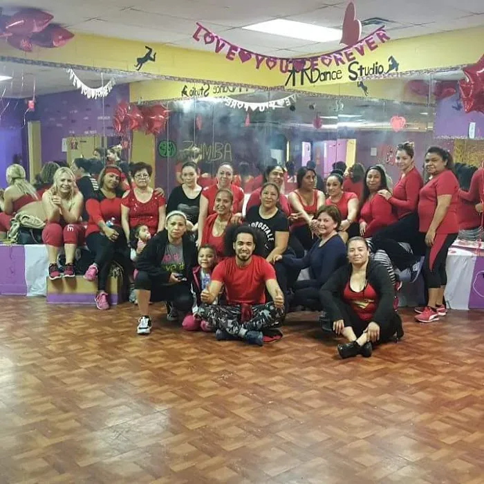 R AND R Dance Studio Picture 2