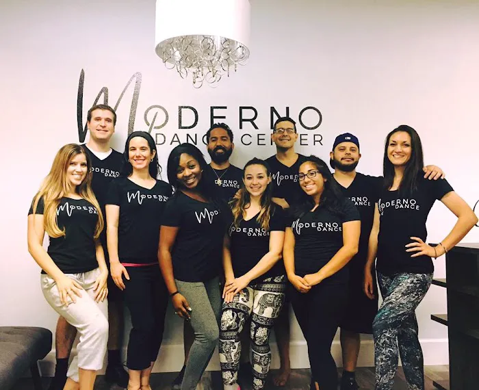 Latin Blendz Dance Academy (@LatinBlendzDance) Picture 4