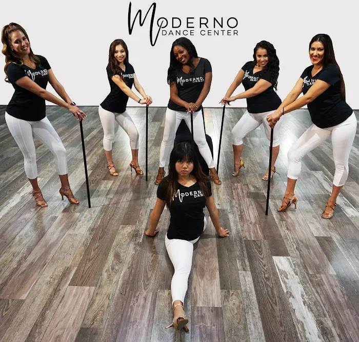 Latin Blendz Dance Academy (@LatinBlendzDance) Picture 9