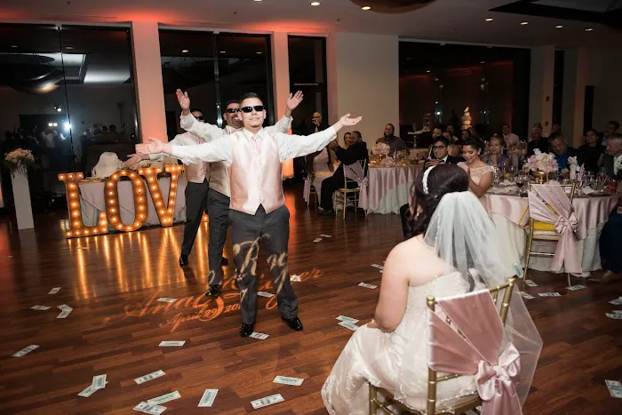 A Perfect Wedding Dance Picture 2