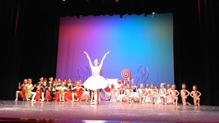 Arabesque Dance & Fitness Studio Picture 5