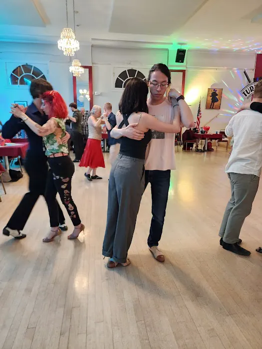 Tango Colorado Picture 1