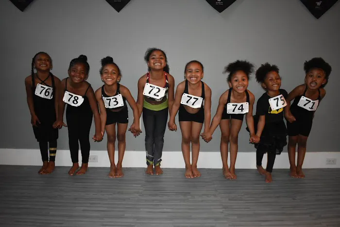 Studio 121 Picture 4