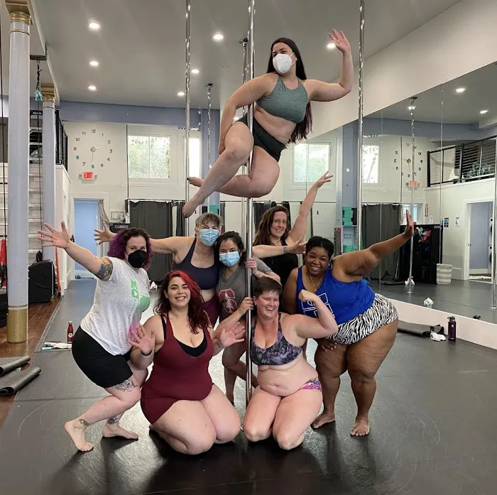VRV3 Studios - Pole Dance & Fitness Picture 6