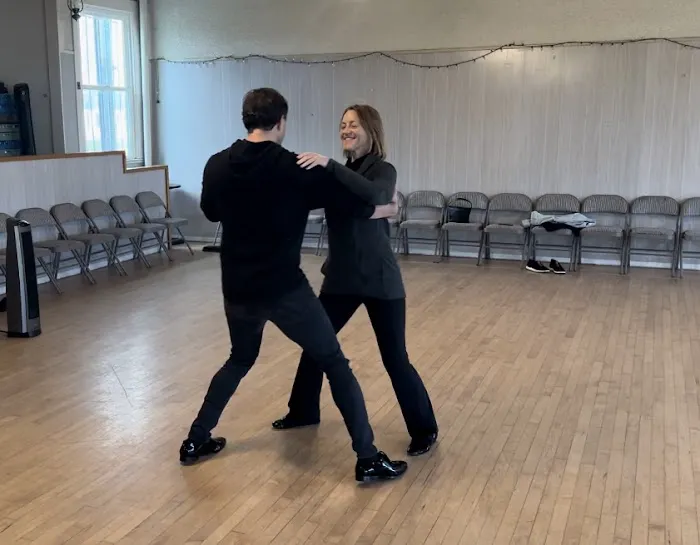 Emily Coles Dance SF Picture 3