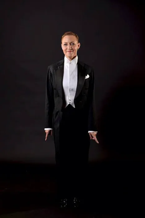 Emily Coles Dance SF Picture 6