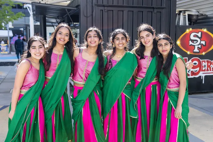 Bollywood Dance Central Picture 6
