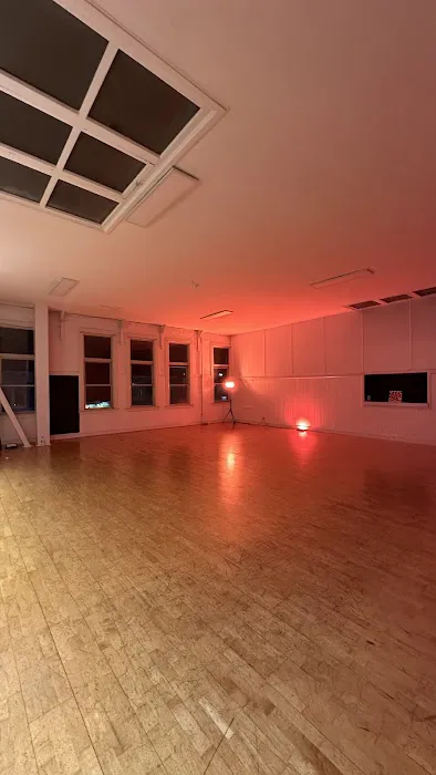 Vell Studio SF Picture 5