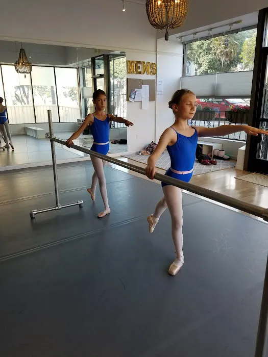 San Francisco Dance Space Picture 5