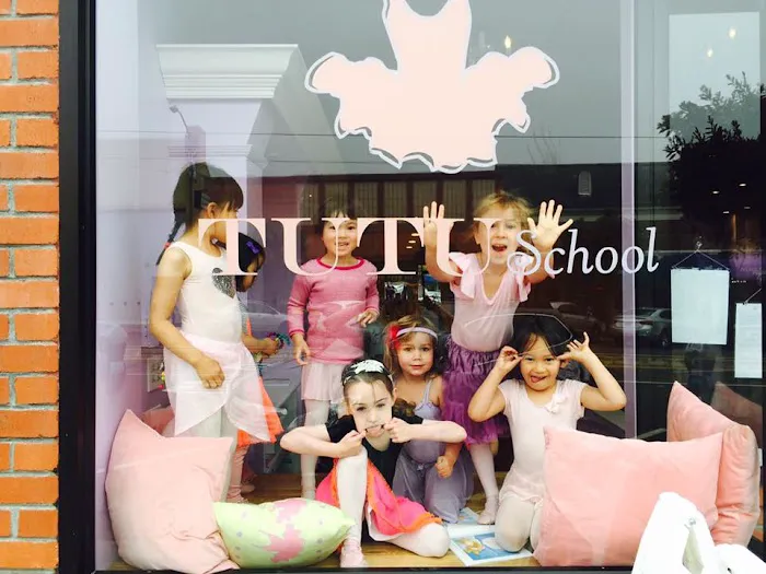 Tutu School West Portal Picture 10