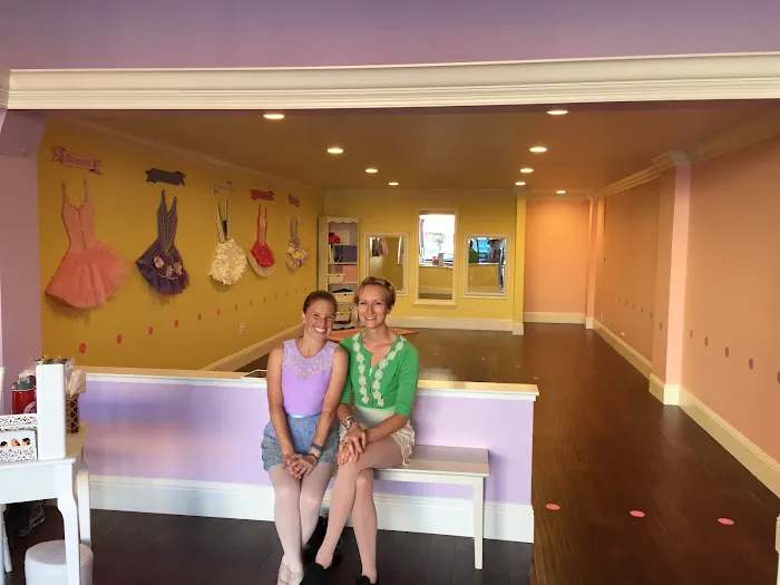 Tutu School West Portal Picture 6
