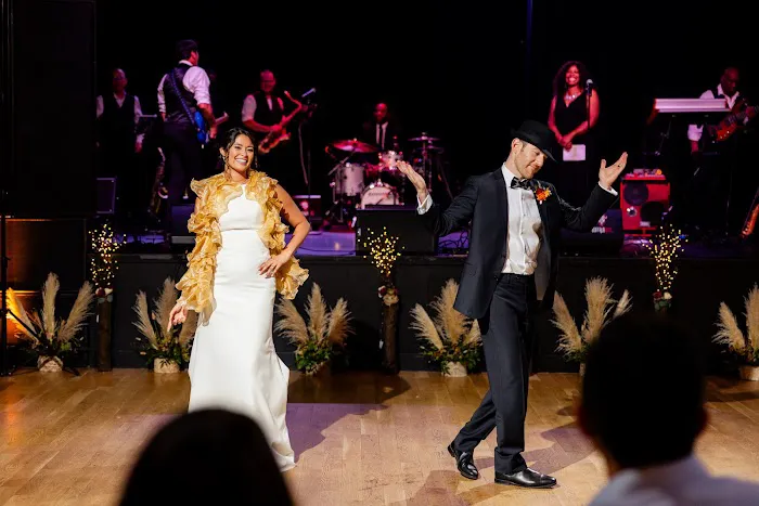 Dance Amore Picture 1