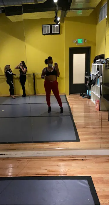Best Heels Class Denver: Urban Seductress Picture 1