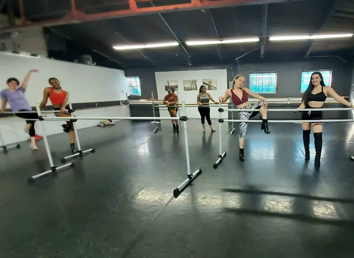 Best Heels Class Denver: Urban Seductress Picture 8