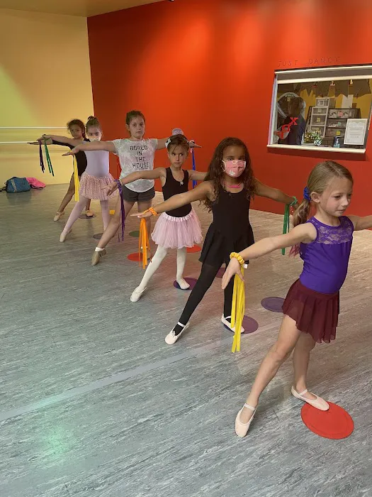 X-treme Dance Force Picture 8