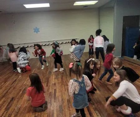 Step It Up Performing Arts Academy