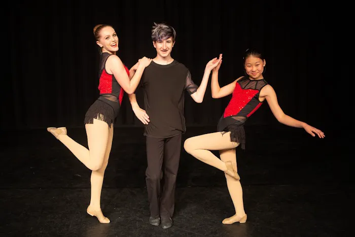 The Dance Front Picture 2
