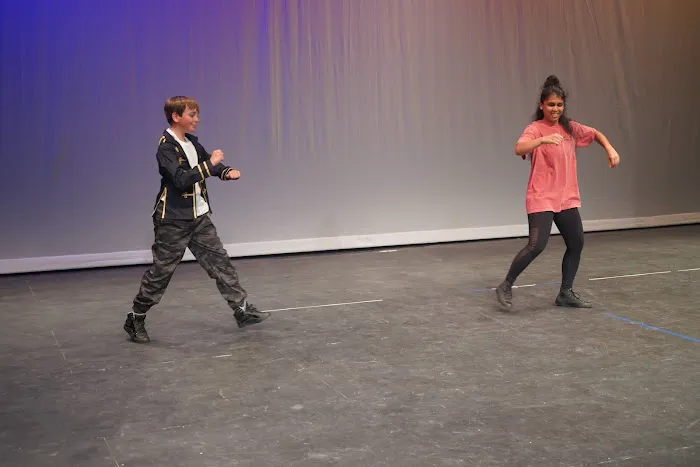 Stage Images Dance Studio Picture 3