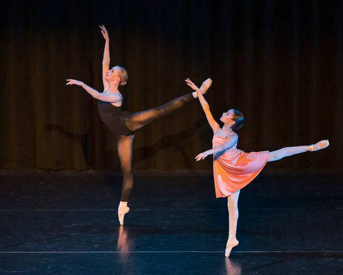 Danse Etoile Ballet Picture 1