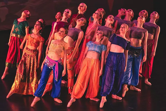 Danse Etoile Ballet Picture 2
