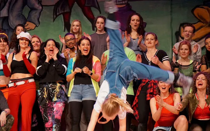 Streetside Dance Picture 1