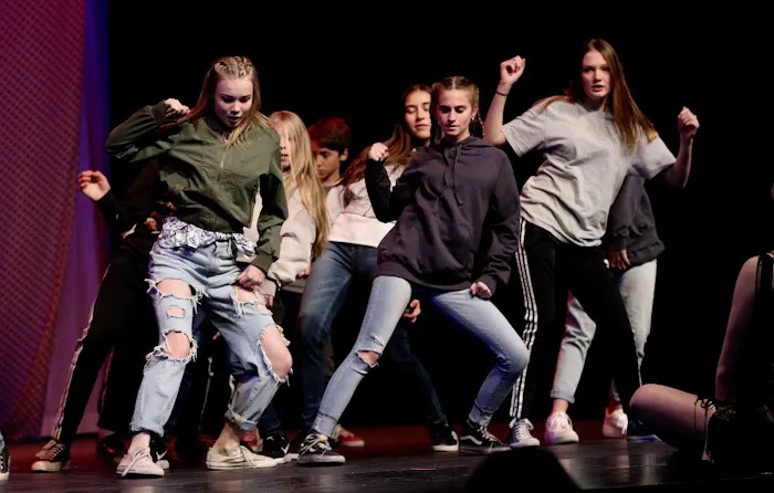 Streetside Dance Picture 10