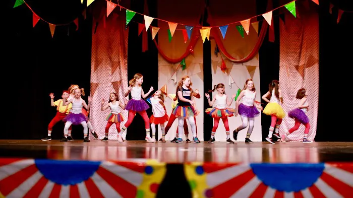 Streetside Dance Picture 2