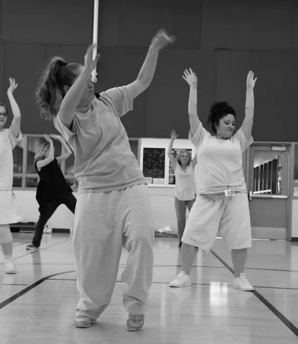Dance To Be Free Picture 7