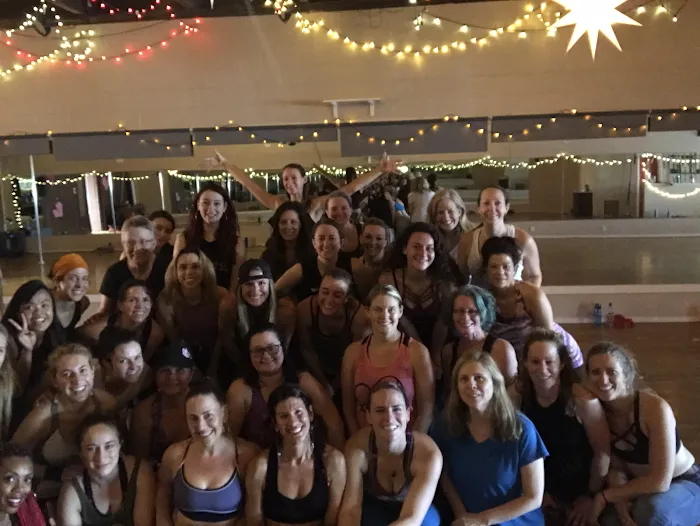 Dance Ur Ash Off - Zumba Fitness Picture 10
