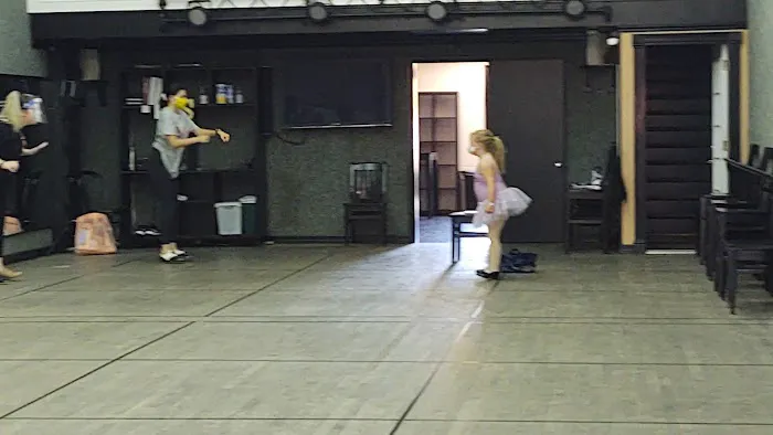 Studio S Broadway Academy of Dance Picture 3