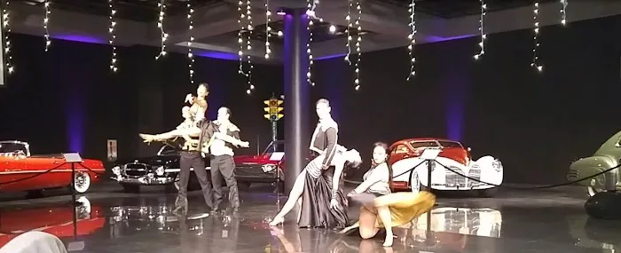 Mambo Groovin' Latin Dance Theater Picture 5