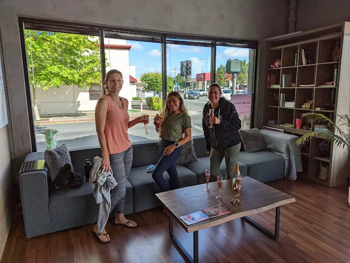 Wild & the Barre Fitness Studio Picture 5