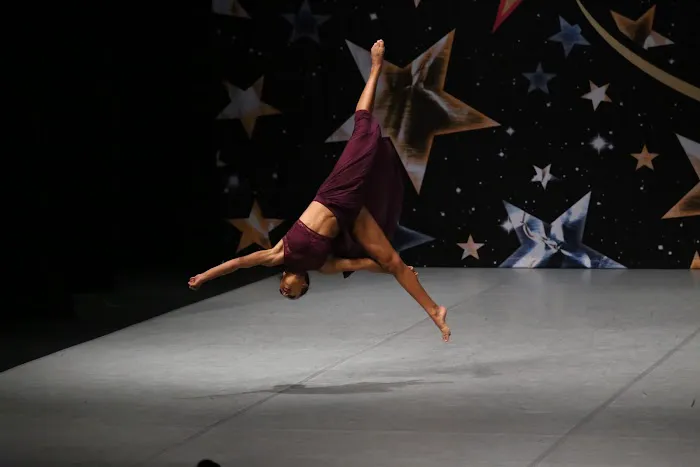 MacKinnon Dance Picture 8