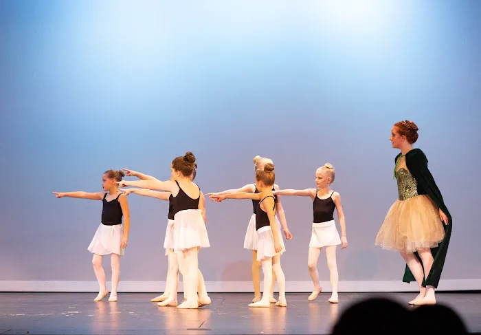 A Dance Place Picture 3
