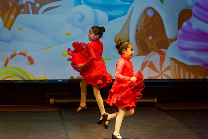 en Avant School of Dance Picture 8