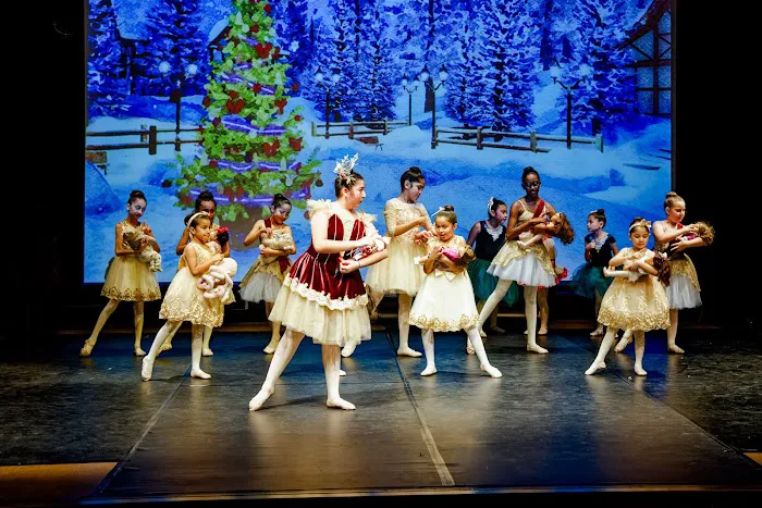 en Avant School of Dance Picture 2