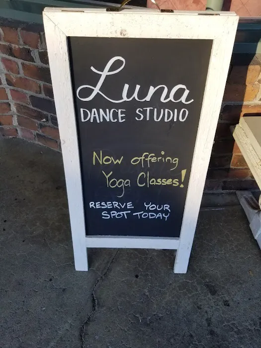 Luna Dance Studio Picture 2