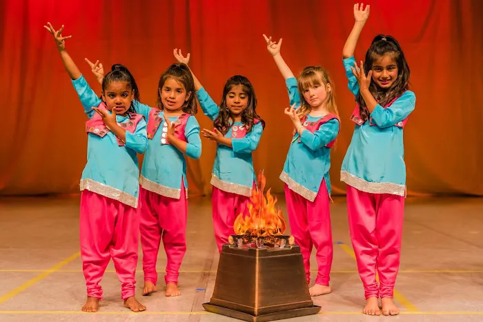 Monsoon Dance Company Picture 2