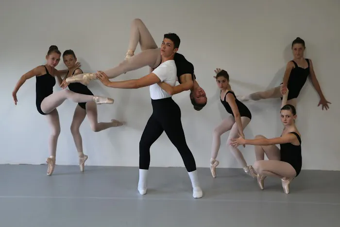 Henry Academy of Dance Picture 2