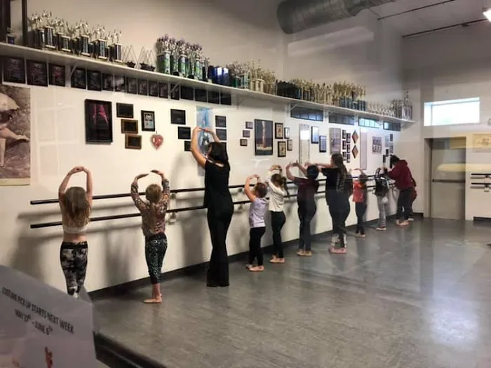 Dance Factory Picture 4