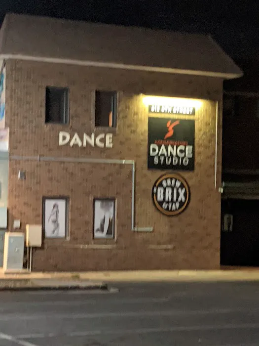 Conservatory Dance Studio Picture 6