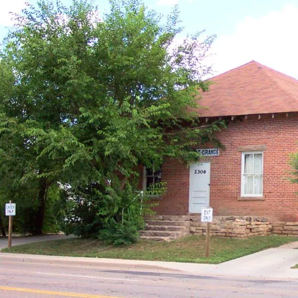 Empire Grange Picture 6