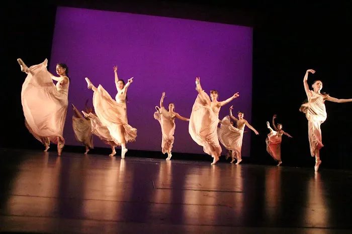 Tude's School of Dance Picture 1