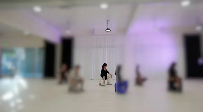 How About Dance Studio Picture 2