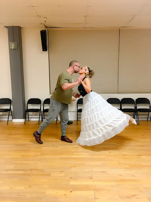 Ballroom Dancing with Lesley McIntosh Picture 1