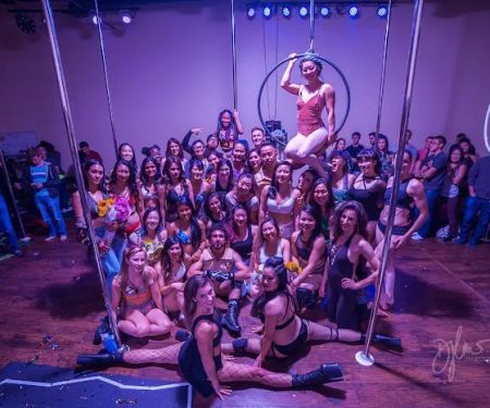 Ly's Pole Studio