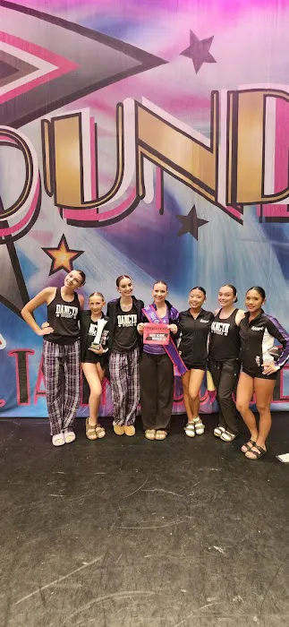 Dancyn Studio Picture 6