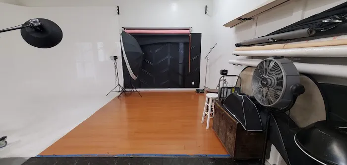 Vibe At The Wall Dance Studio Picture 5