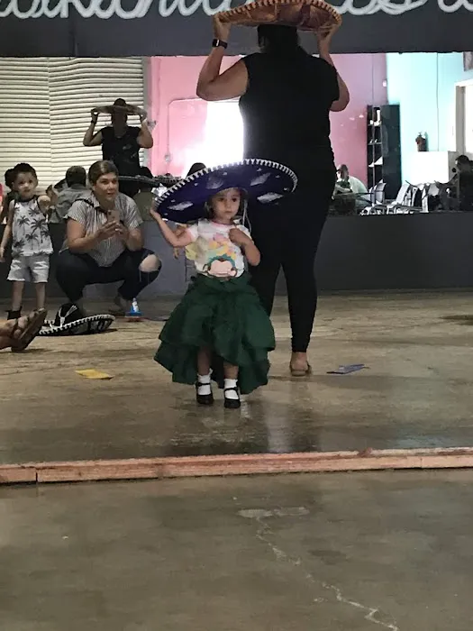 Grupo Folklorico Los Laureles Picture 1